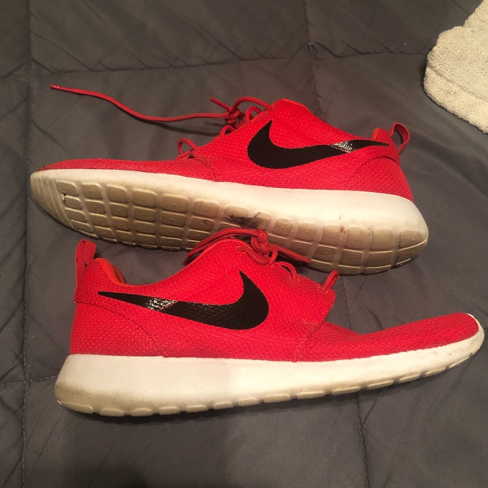 Nike Roshe Run Size 11